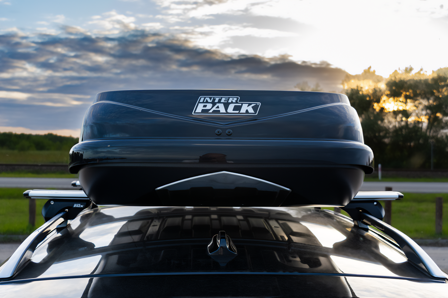 jakie są ograniczenia prędkości dla aut z bagażnikiem dachowym