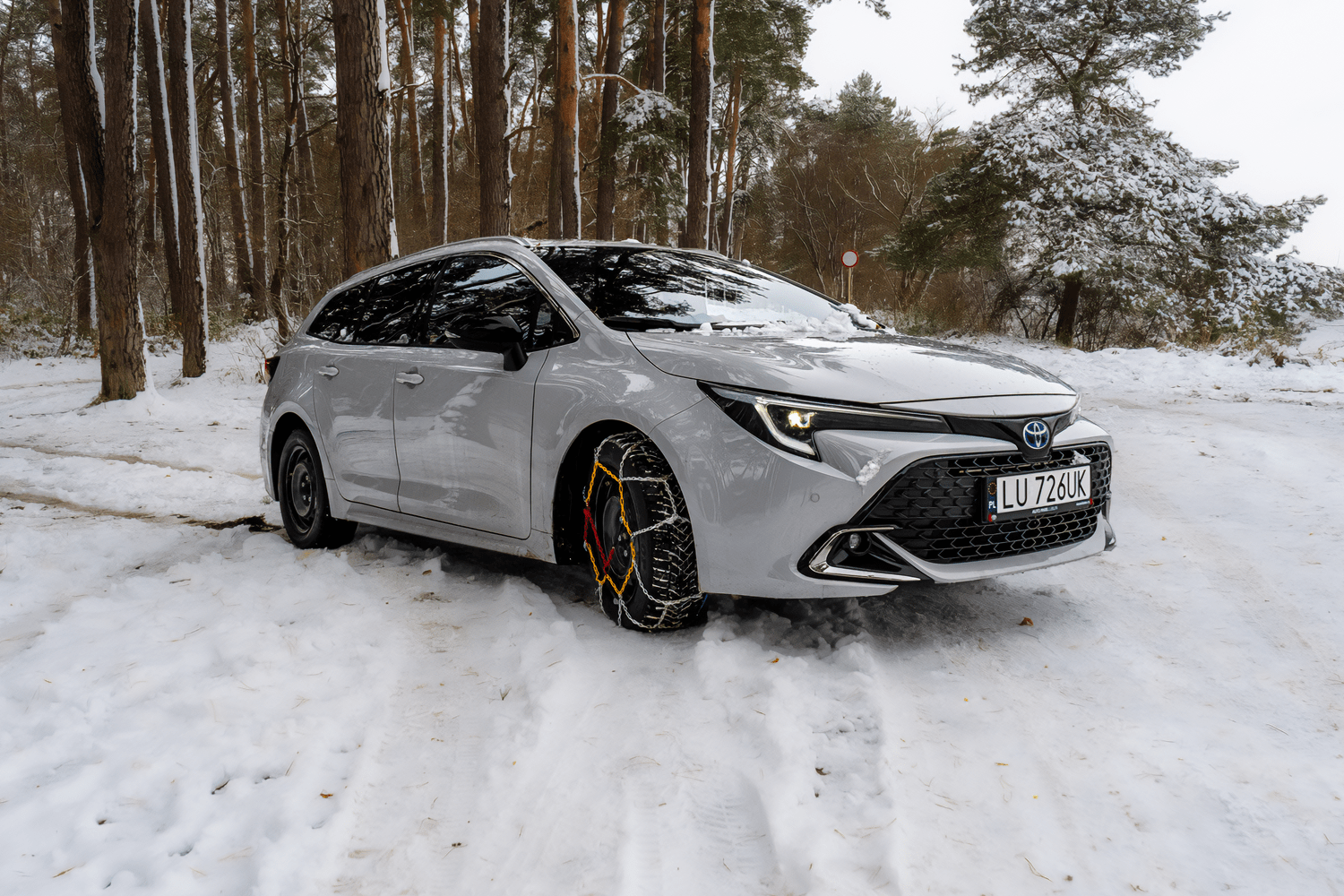 obowiązek posiadania łańcuchów śniegowych