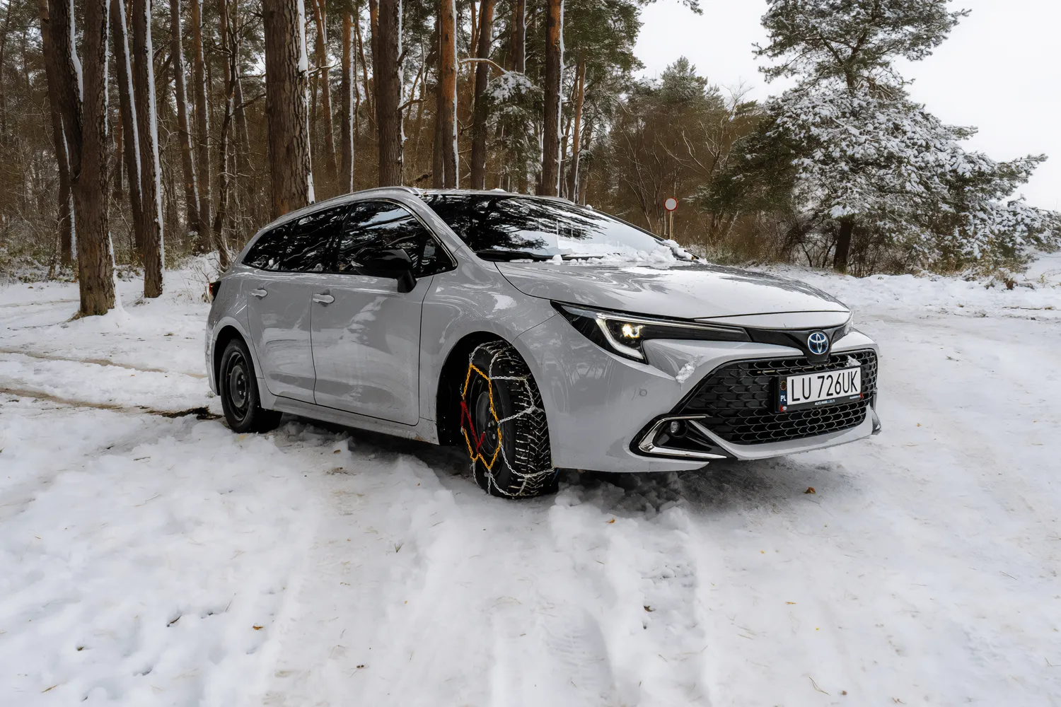 montaż łańcuchów do auta