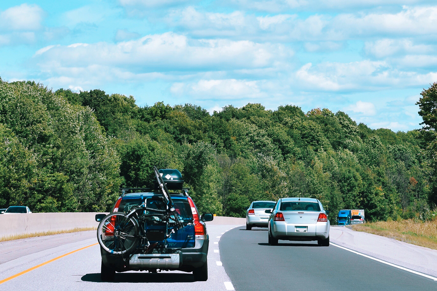 jak ustawić bagażnik dachowy