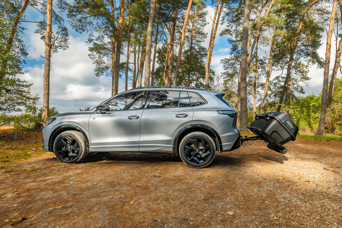 Box na hak Inter Pack Re-cargo (platforma + box)