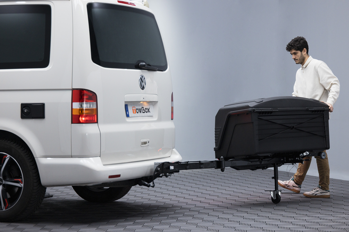 Towbox Camper Alpha czarny LED (short) - bagażnik box montowany na hak