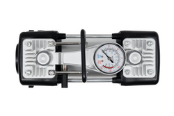 Kompresor samochodowy YATO YT-73462 z lampą LED 250W