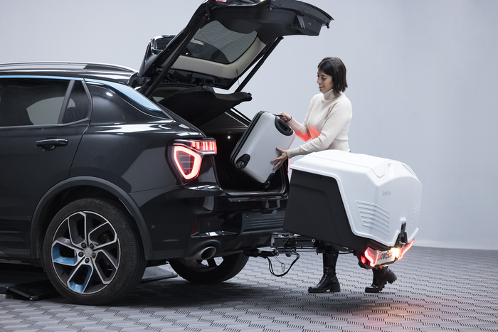 Towbox Alpha classic grey - box bagażowy montowany na hak