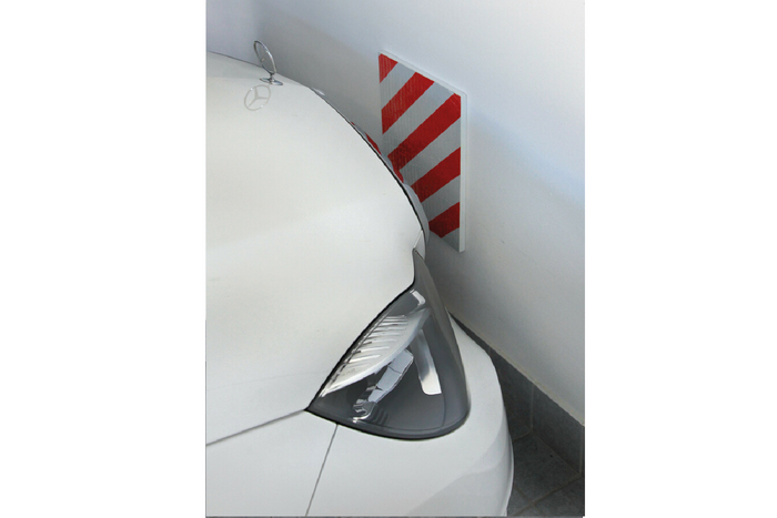 Mata ochronna do garażu LAMPA L samoprzylepna odblaskowa 40x50cm