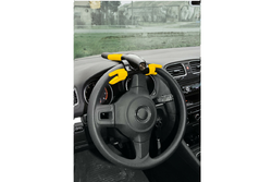 Blokada kierownicy LAMPA Zanna-Lock zabezpieczenie antykradzieżowe do samochodu