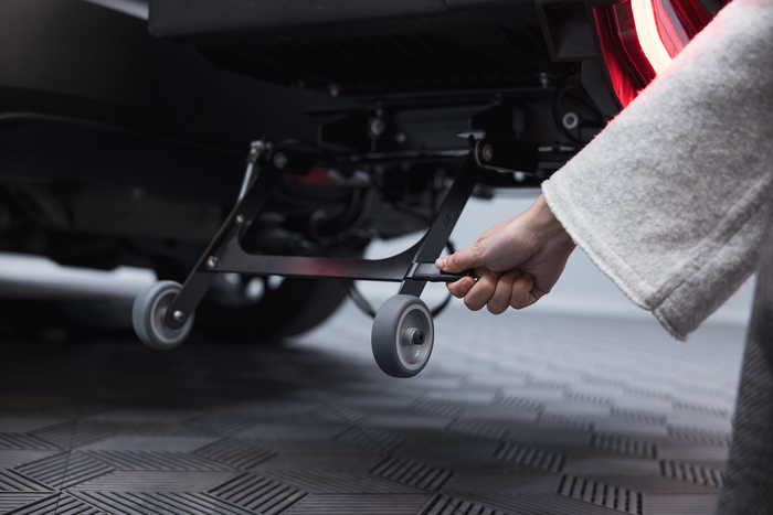 Towbox Alpha urban black - box bagażowy montowany na hak