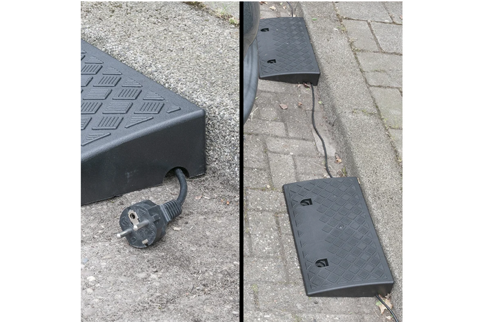 Zestaw dwóch ramp najazdowych ProPlus 361570 gumowe progi podjazdowe 7cm 3000kg