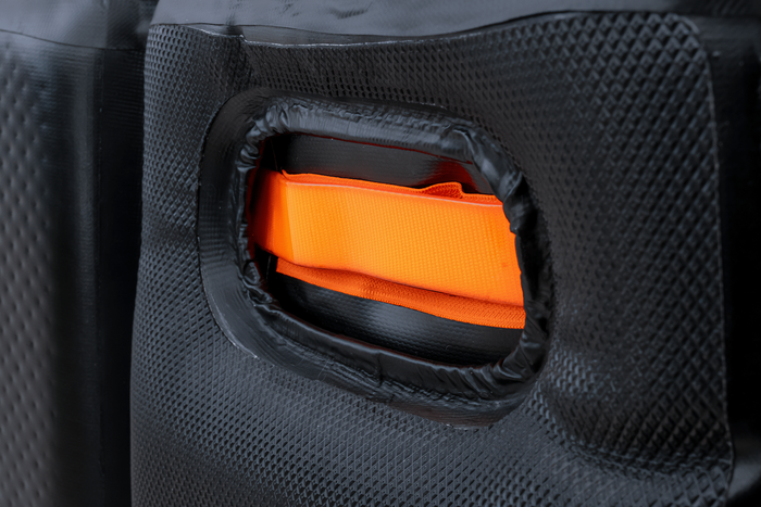 Box bagażowy do platform rowerowych na hak Mont Blanc Senja