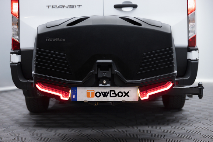 Towbox Camper Alpha czarny LED (long) - bagażnik box montowany na hak