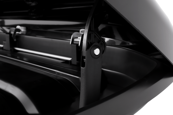 Box dachowy Inter Pack Skugga L 660 czarny połysk