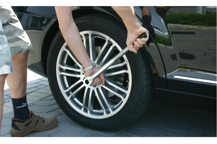 Klucz dynamometryczny LAMPA 1/2" 28-210Nm klucz do kół samochodowych