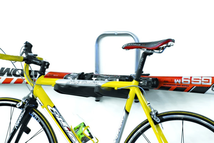 Wieszak ścienny na 3 rowery Peruzzo Marte