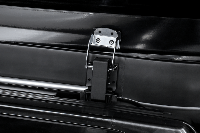 Box dachowy Inter Pack Skugga L 660 czarny połysk